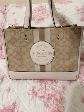 Coach Dempsey Carryall